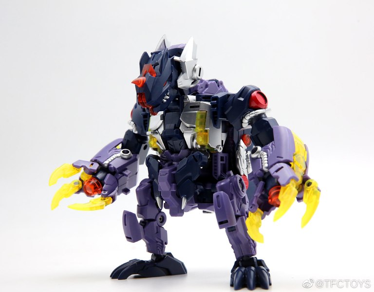 Image TFC Toys S 02 Mammon  (1 of 6)